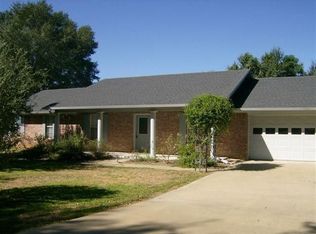 329 Childs Dr, Fairfield, TX 75840