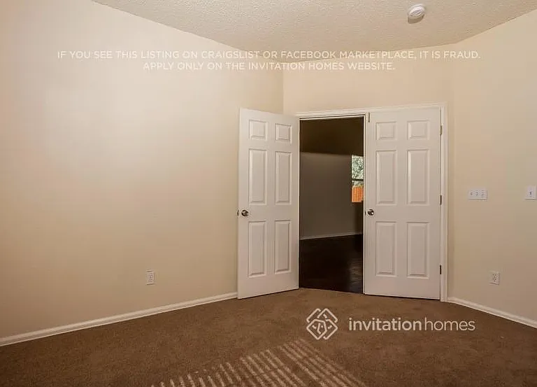 1044 Clogger Ln — Photo 8