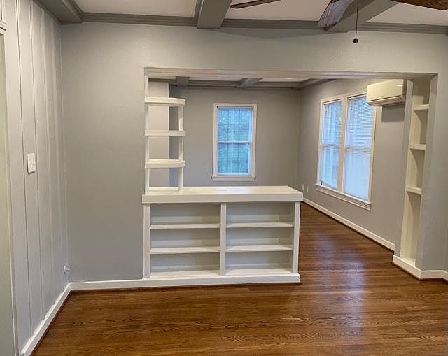 1st image of 1657 Bonnie Brae St APT 3
