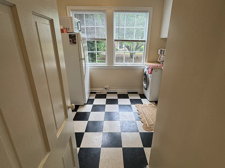 2832 Thornhill Rd #321B — Photo 62