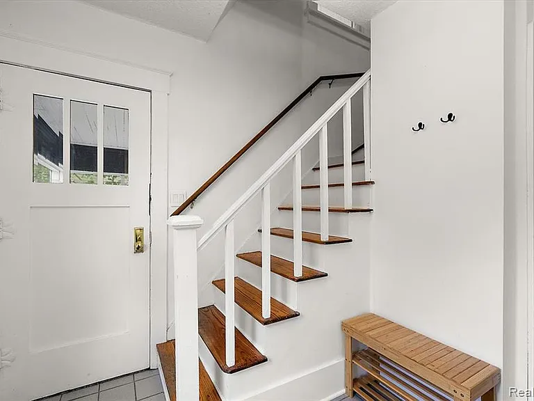529 Hawthorn Ave — Photo 39