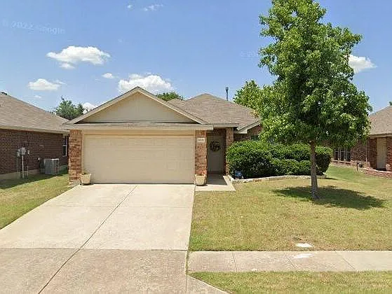 Building Photo - 9916 Nixon Dr
