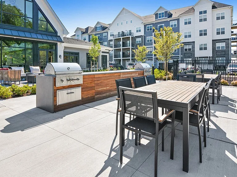 Fieldside Grande Apartments & Townhomes — Photo 32