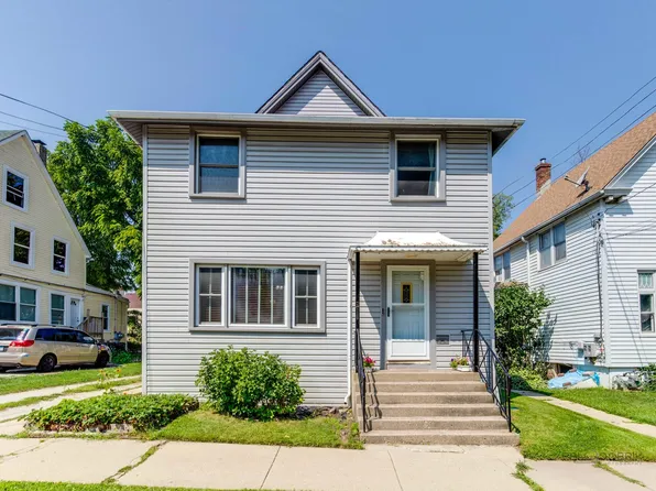 16 N Park Ave, Waukegan, IL 60085