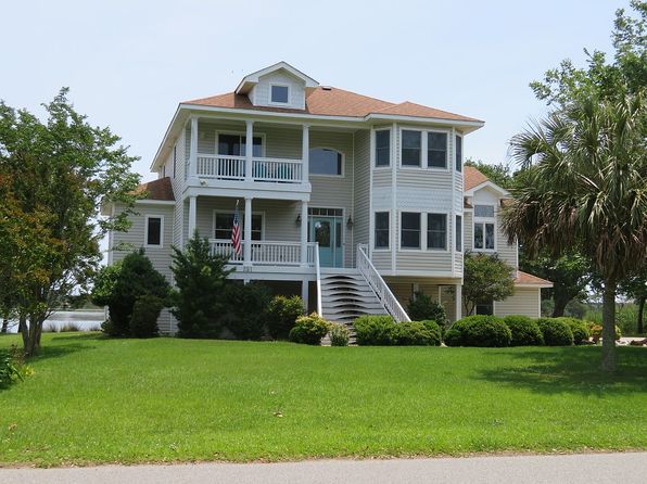 251 Watersedge Dr