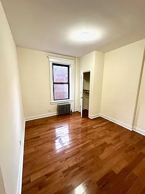 Rented by LRGNY Group, Inc. | media 18