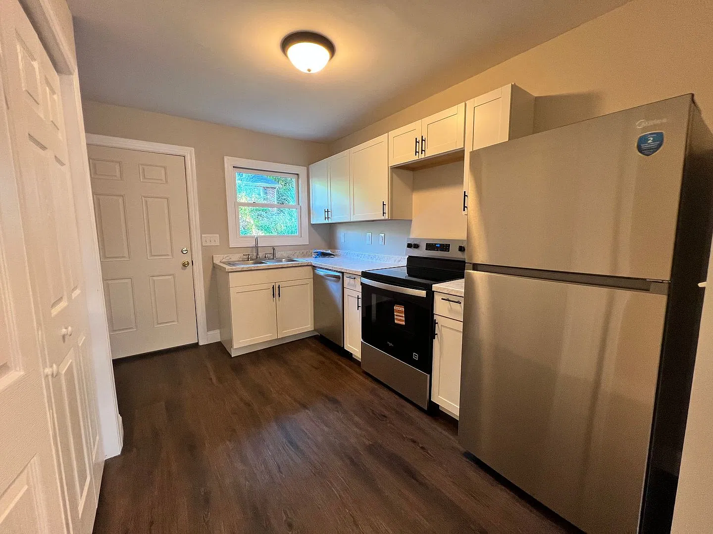 1408 Colony Park Drive — Photo 2
