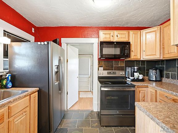 5th image of 53 S 10th Avenue