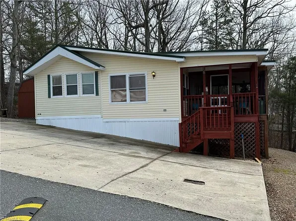158 Eagle Dr, New London, NC 28127