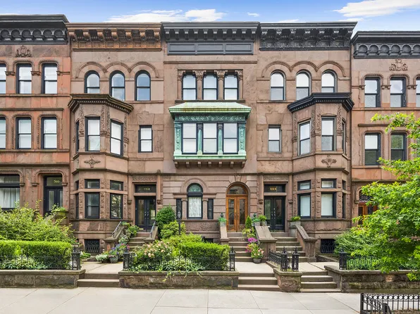 556 Fourth Street image 1 of 17