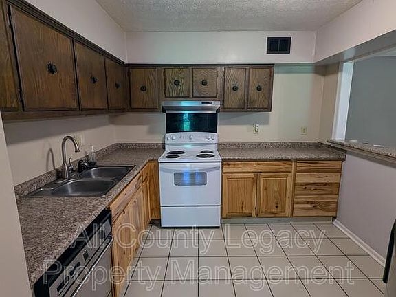 3rd image of 172 Scandia Cir APT 5