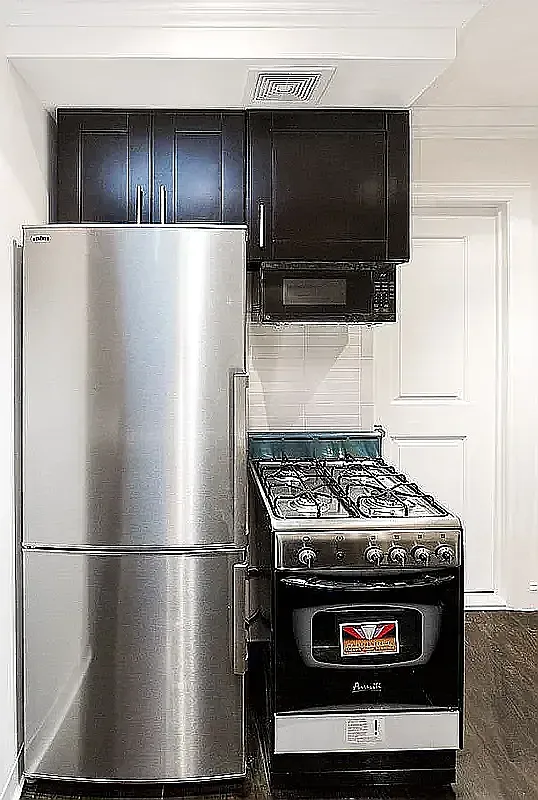 344 East 55th Street — Photo 3