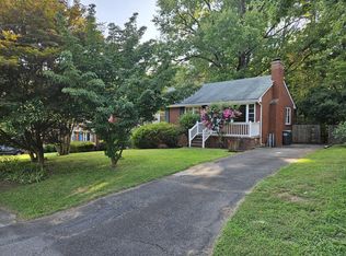 225 Azalea Dr, Charlottesville, VA 22903