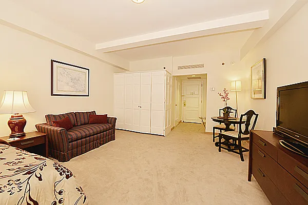 Sold by CitiSuites International Realty | media 11