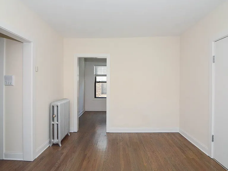 2641 N Spaulding Ave #E4 — Photo 10