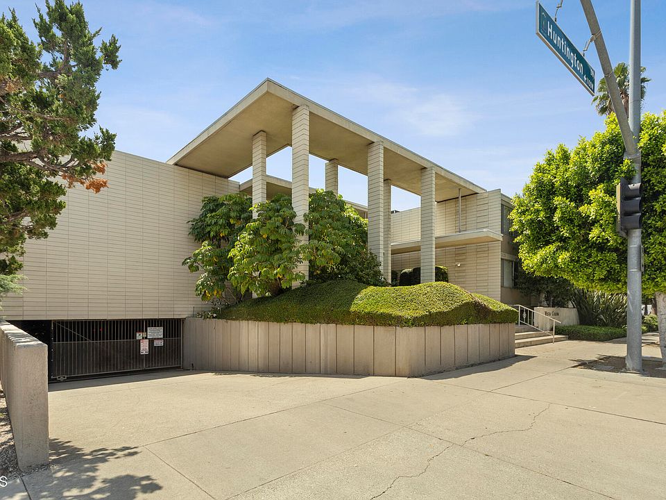 1st image of 1200 W Huntington Dr Unit 3