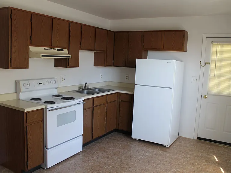 28 W Pennsylvania Ave #B — Photo 2