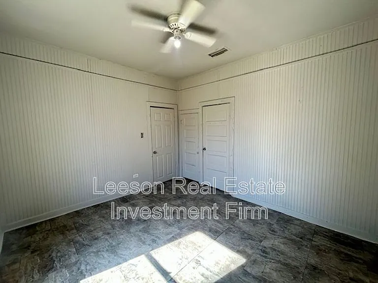 2544 Dupont St — Photo 7