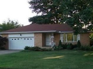 5980 Northview Dr, Seven Hills, OH