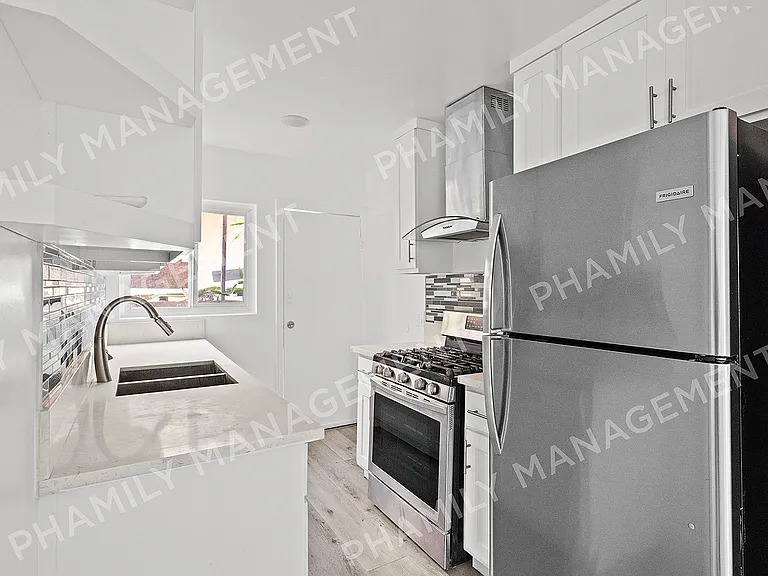 2517 W Temple St #1 — Photo 5