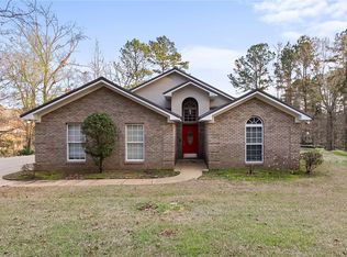 7908 Lake Sherwood Cir, Northport, AL 35473