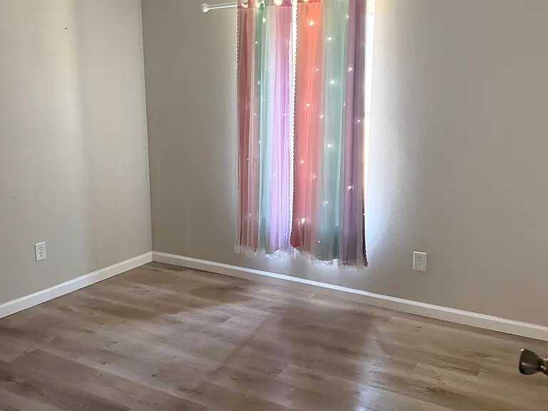 1136 Signal Hill Ln — Photo 8