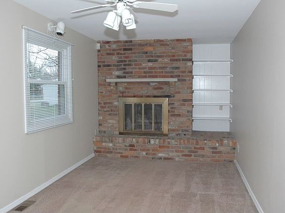Family Room w/ WBFP