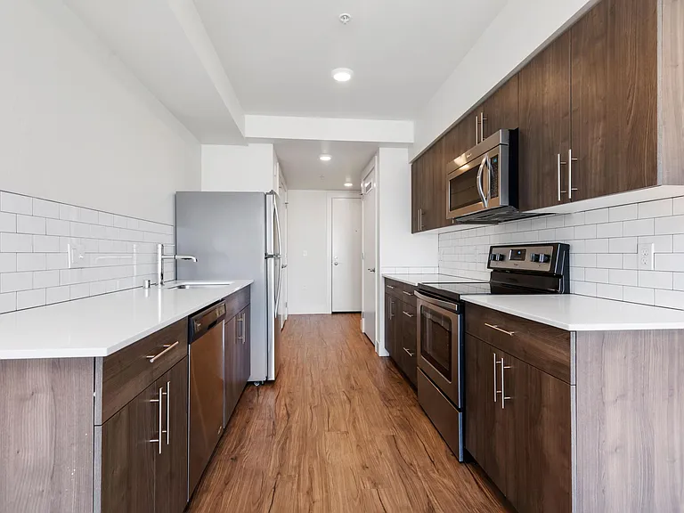 Dunn Motors Apartments — Photo 64
