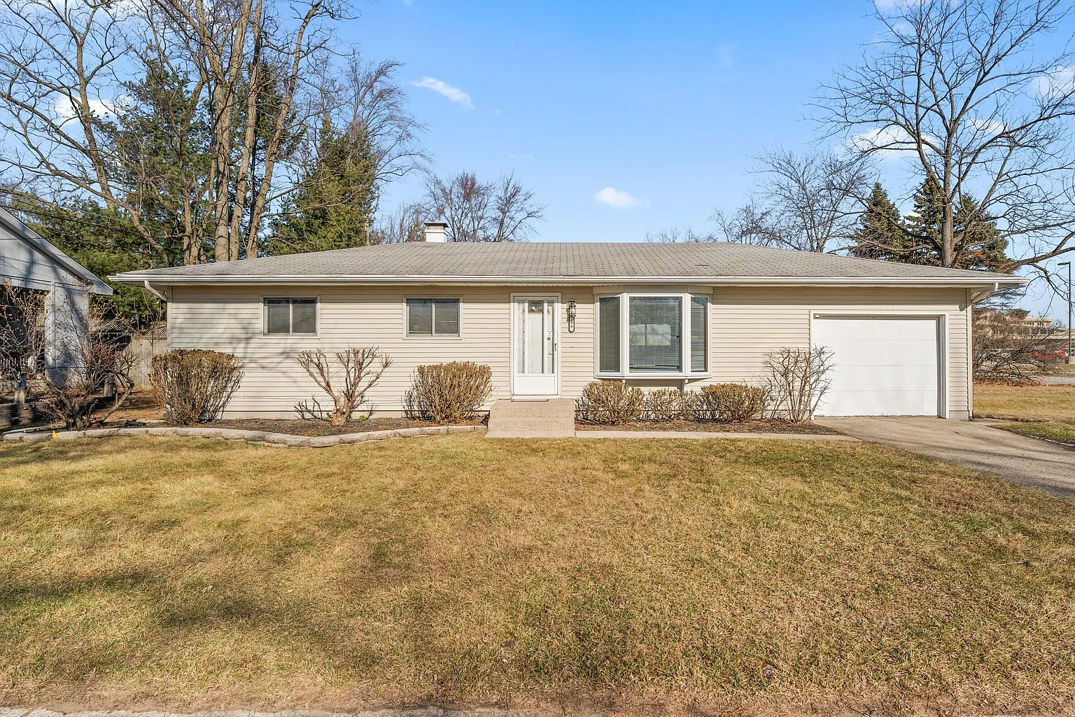 106 Lake Hills Rd photo 1