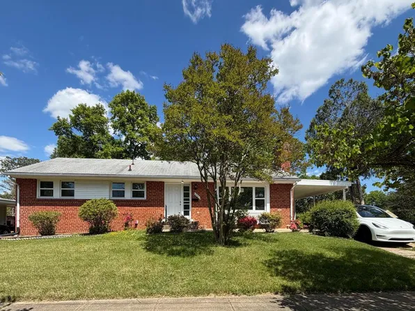 5901 85th Pl, Hyattsville, MD 20784