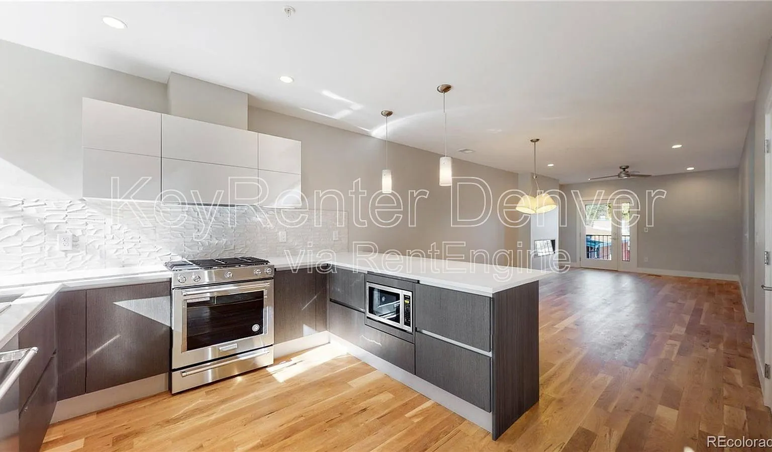 3 bed, 2.5 bath, 1800 sqft, $3,475 — Photo 1