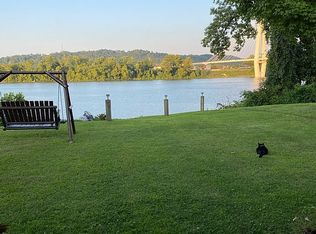 105 Riverside Dr, Russell, KY 41169