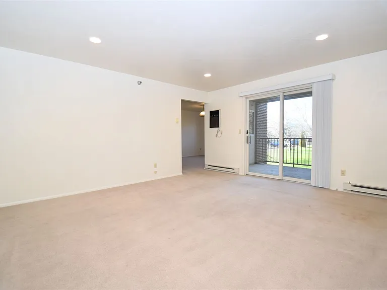 813 W Villard St #73 — Photo 1