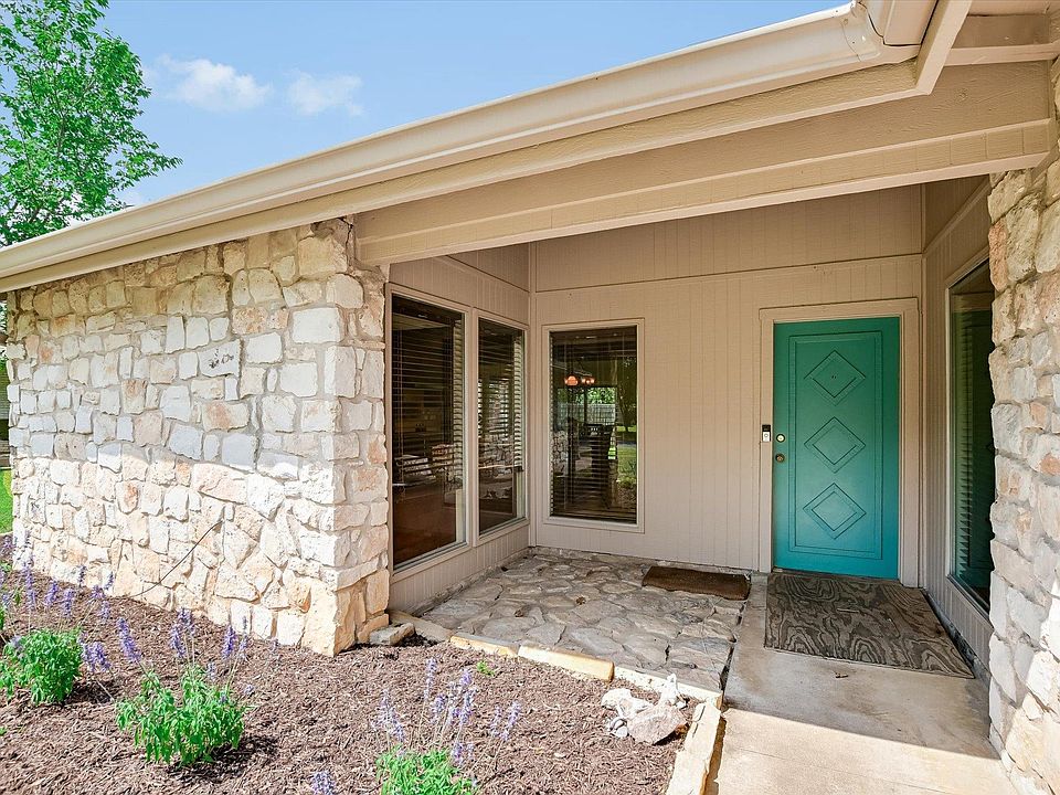 1st image of 4806 Canyonbend Cir