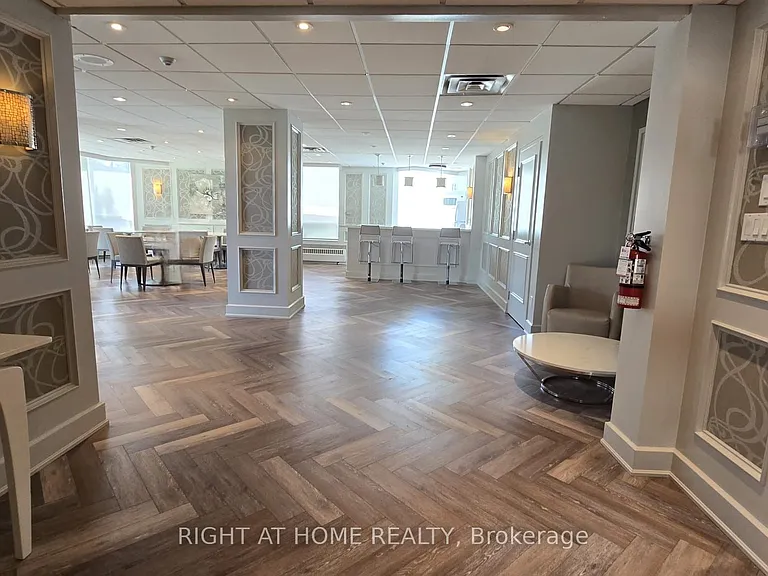 550 Webb Dr #914 — Photo 36