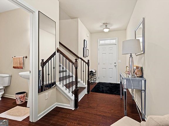 5th image of 36 Grampian Way #4