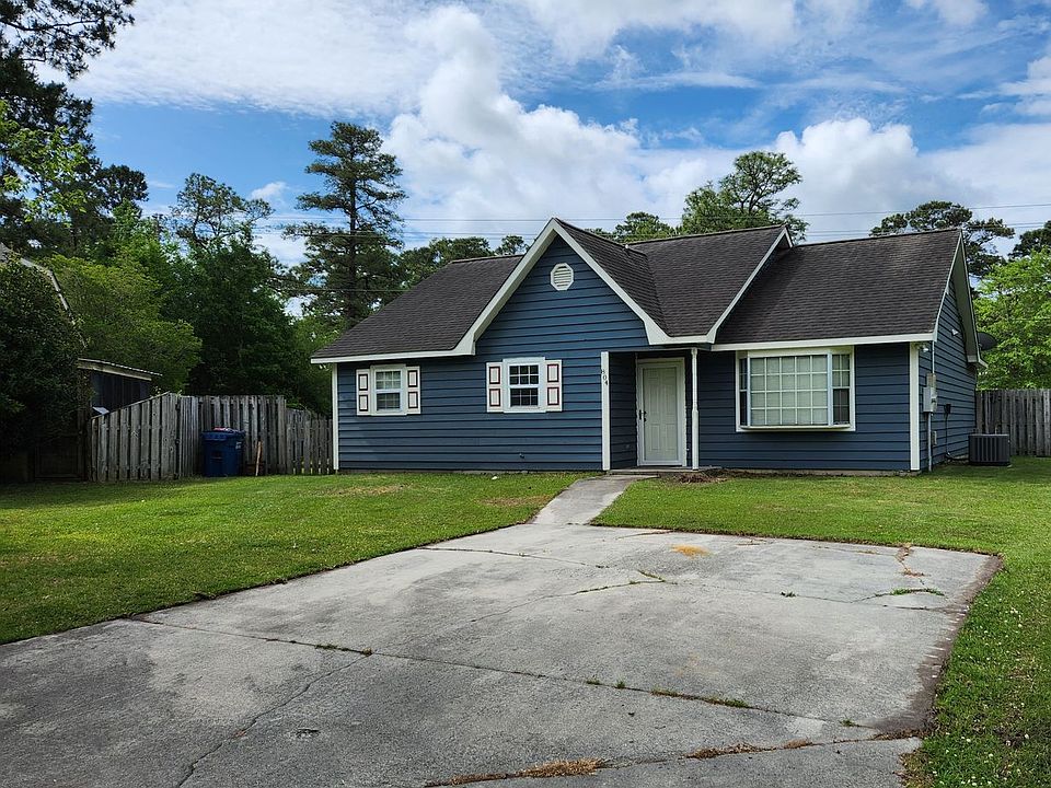 1st image of 804 Deer Haven Ct