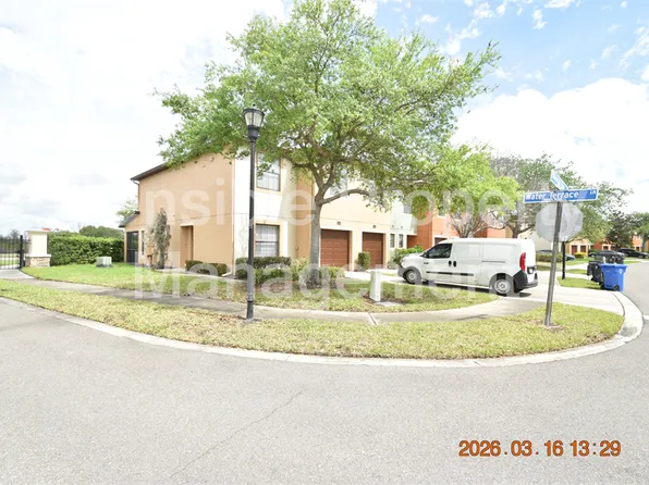 2449 Hibiscus Bay Ln, Brandon, FL 33511