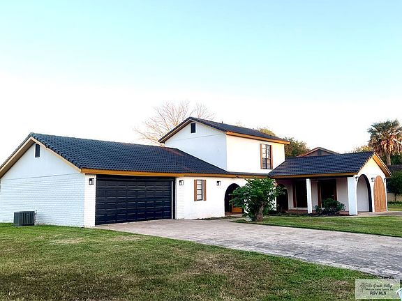 3rd image of 400 De Leon Ave