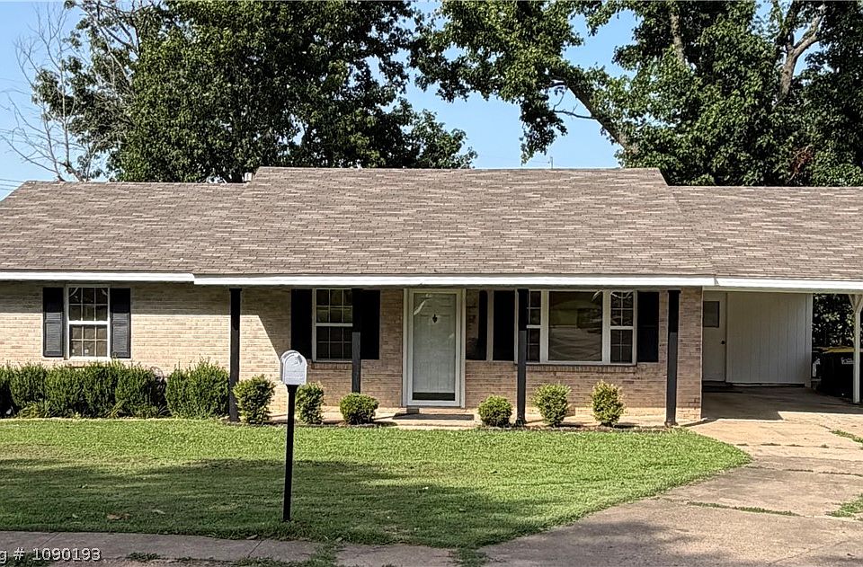 1st image of 716 Sharon Cir