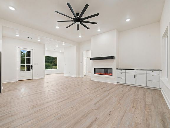 5th image of 219 Tv Hill Rd