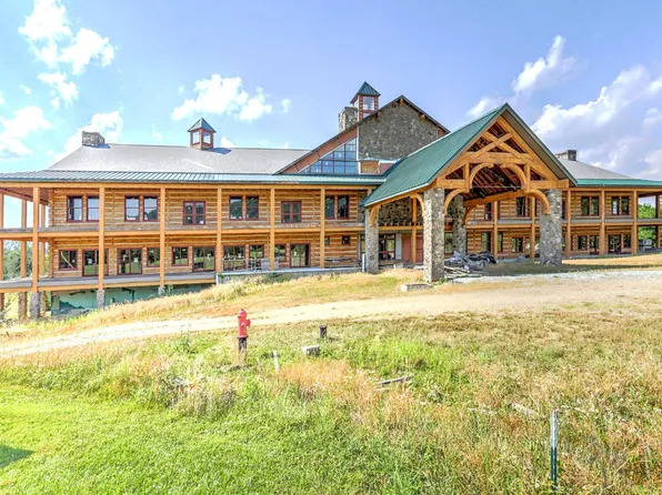 1207 Flohrs Church Rd, Biglerville, PA 17307
