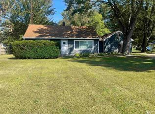 2196 Smith Rd, Temperance, MI 48182