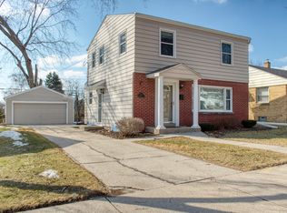 3361 N 98th St, Milwaukee, WI 53222