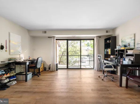 45 Le Forge Ct, Wayne, PA 19087