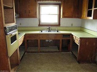 712 Powhatan Pkwy, Hampton, VA 23661