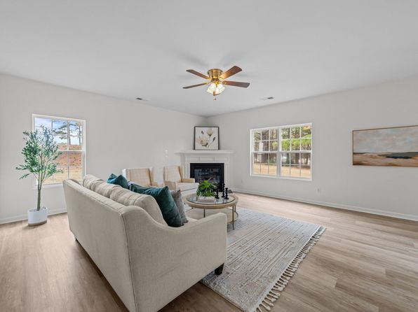 4207 Hampstead Village Dr, Durham, NC 27703