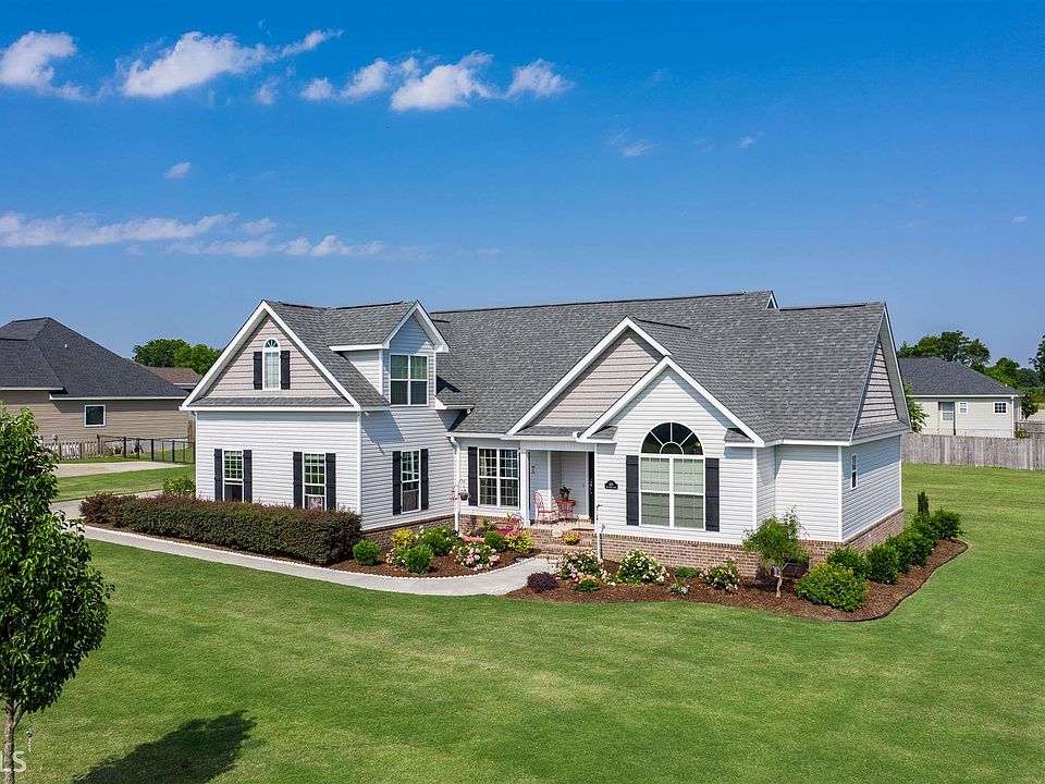 1st image of 421 Driftwood Ct