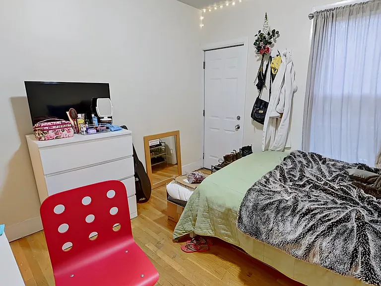 216 Freeman St #2A — Photo 9