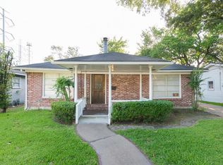 5812 Community Dr, Houston, TX 77005
